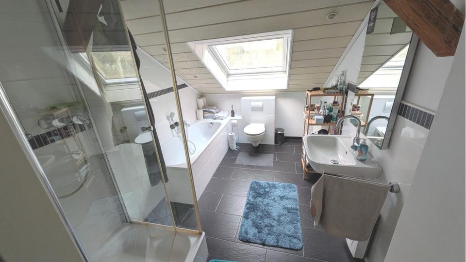 Dachgeschoßwohnung Dortmund Hörde - 3 Zimmer, 90 m&sup2;, 860&euro; | Angebot:25987527