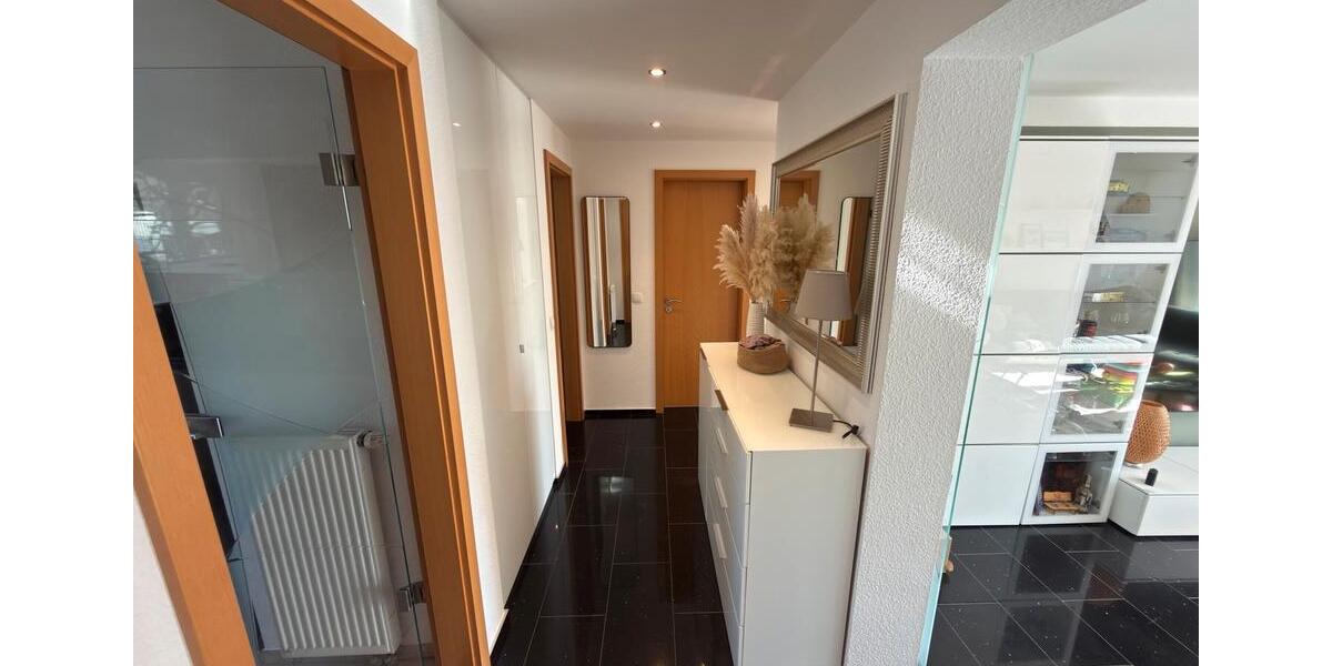 Etagenwohnung Schwerte - 3.5 Zimmer, 76 m&sup2;, 239.000&euro; | Angebot:25994135