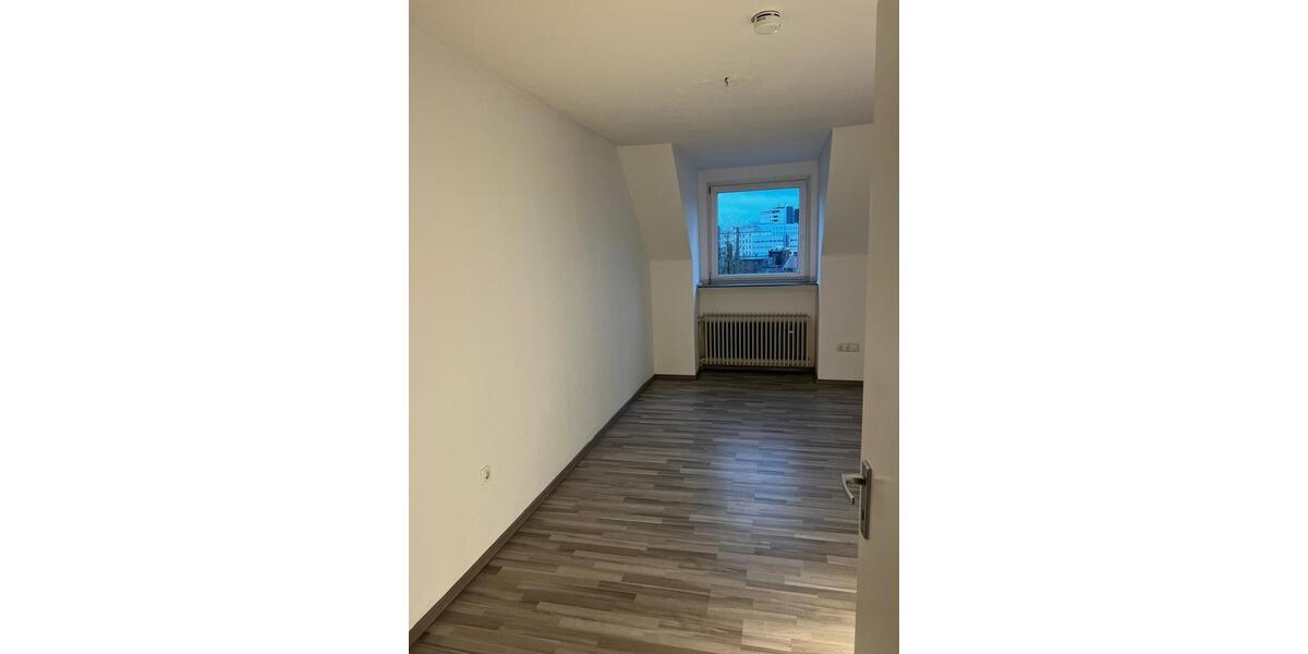 Dachgeschoßwohnung Lüdenscheid Staberg - 3 Zimmer, 69 m&sup2;, 500&euro; | Angebot:26663116