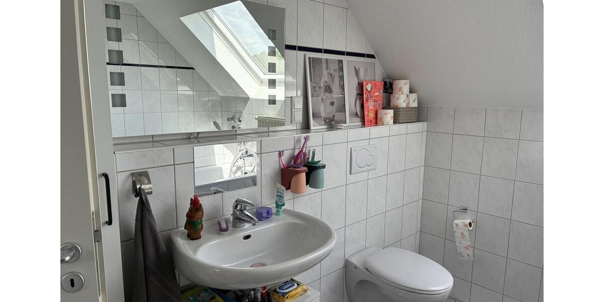 Etagenwohnung Castrop-Rauxel Becklem - 4.5 Zimmer, 93 m&sup2;, 765&euro; | Angebot:26615951