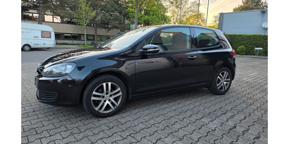 VW Golf 182.321 km 4.950 &euro; Bochum 44869