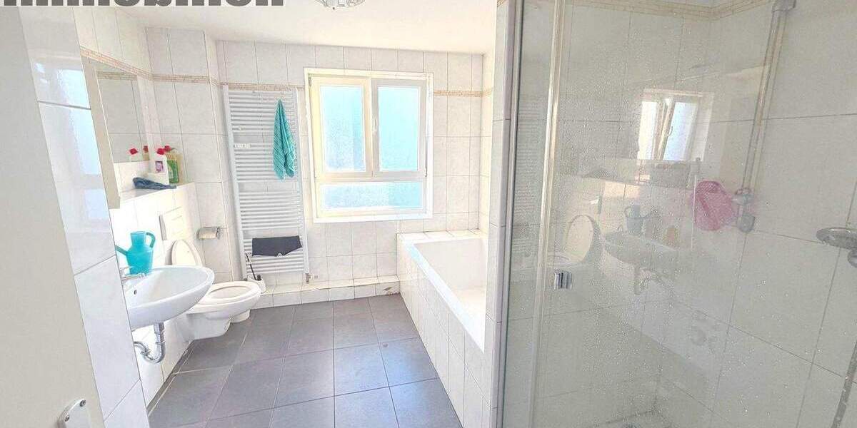 Etagenwohnung Dortmund Mitte - 4 Zimmer, 121 m&sup2;, 145.000&euro; | Angebot:25821339