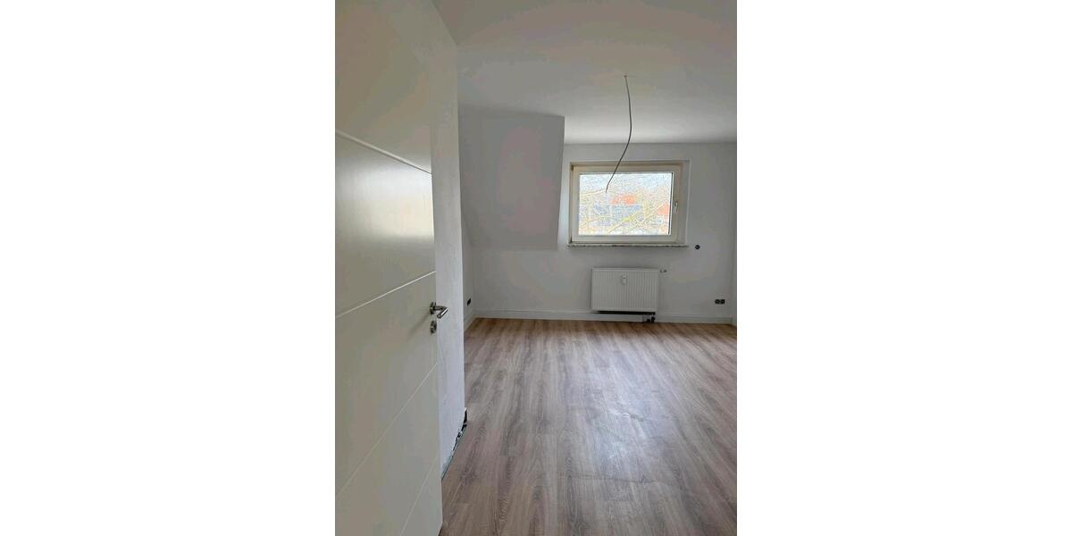 Etagenwohnung Bergkamen - 3 Zimmer, 74 m&sup2;, 750&euro; | Angebot:25854388