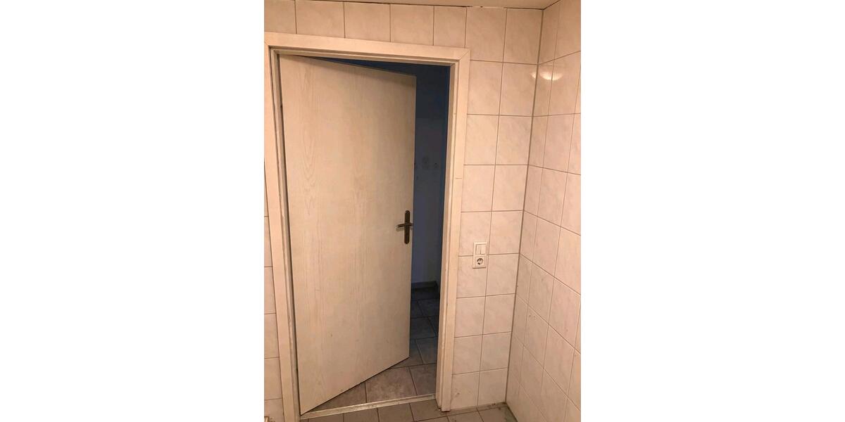 Erdgeschoßwohnung Bochum Bochum-Mitte - 4 Zimmer, 85 m&sup2;, 1.000&euro; | Angebot:25269444
