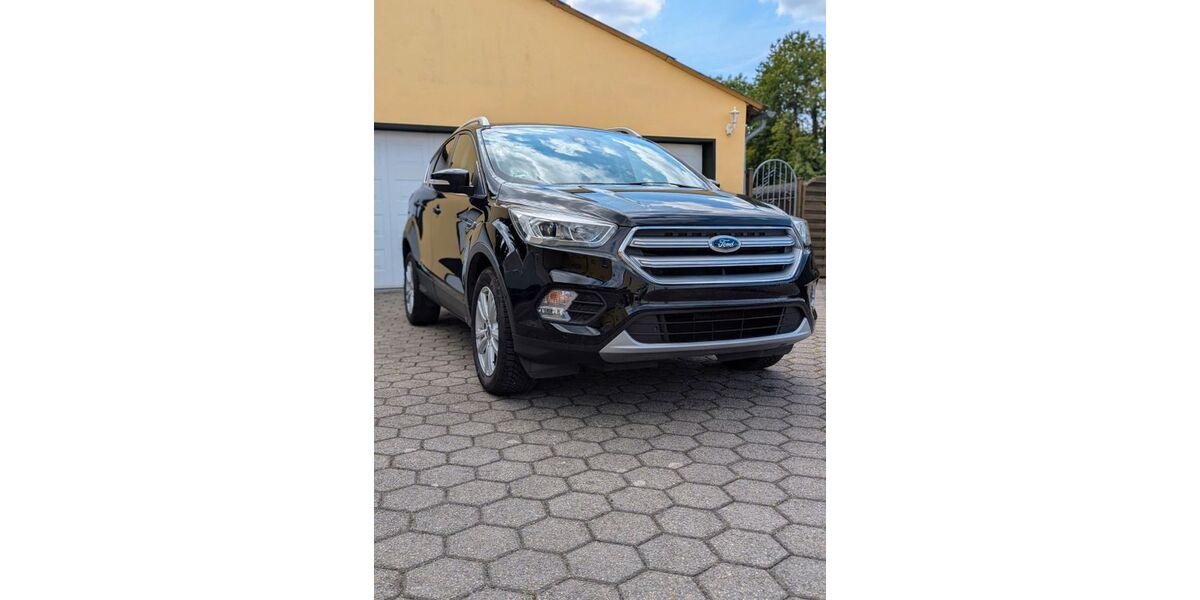 Ford Kuga 75.000 km 13.950 &euro; Bochum 44795