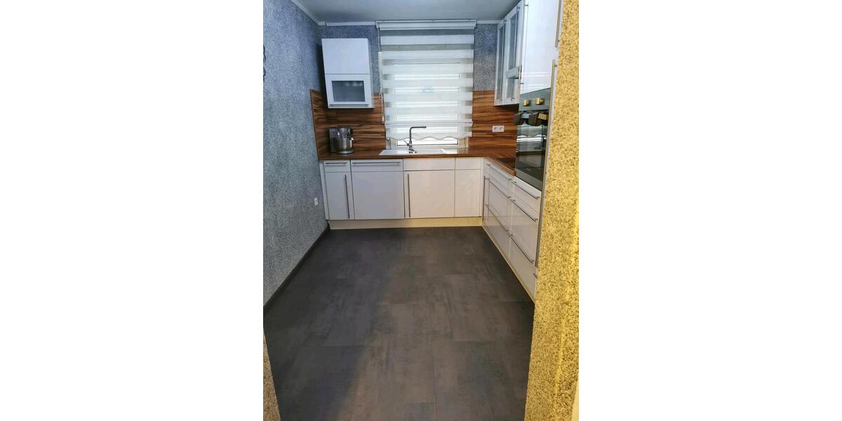 Erdgeschoßwohnung Bönen - 7 Zimmer, 100 m&sup2;, 250.000&euro; | Angebot:27534132
