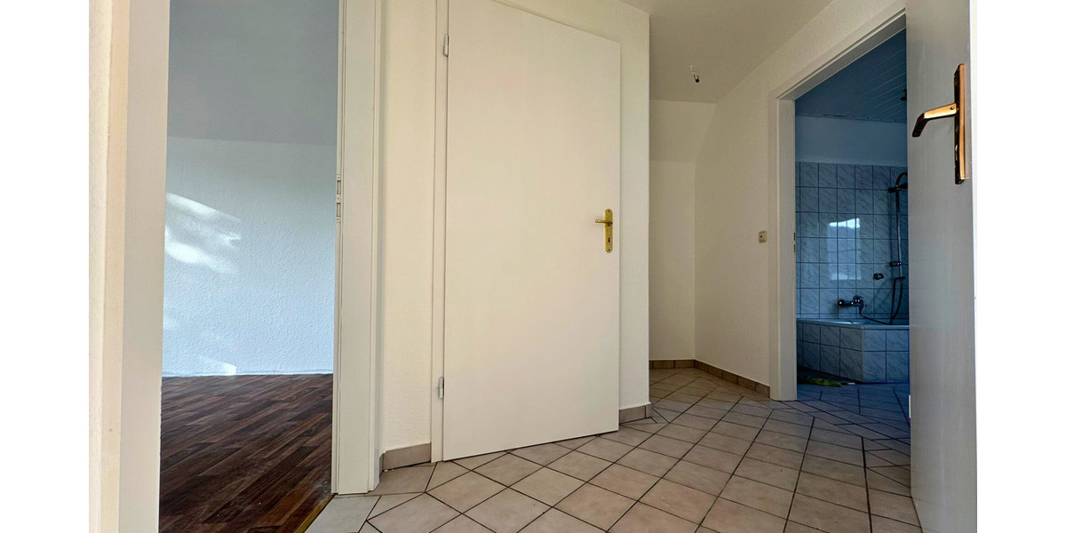 Etagenwohnung Balve - 5 Zimmer, 100 m&sup2;, 750&euro; | Angebot:25880165