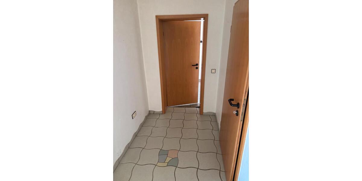Etagenwohnung Schwerte - 1 Zimmer, 200 m&sup2;, 1.500&euro; | Angebot:27592870