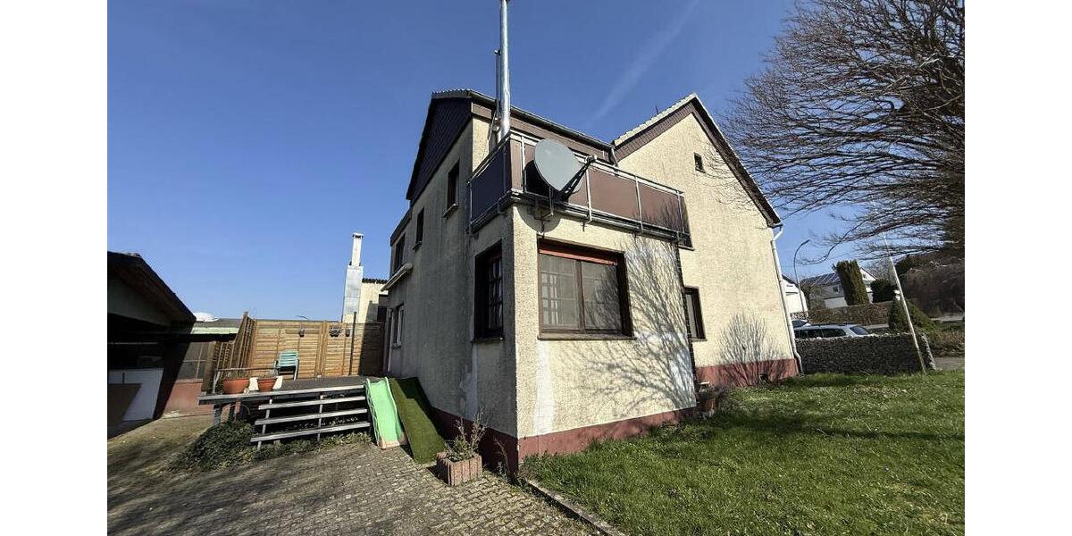 Einfamilienhaus Ense - 7 Zimmer, 270 m&sup2;, 1.350&euro; | Angebot:25918709