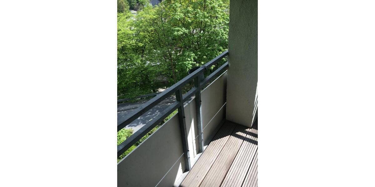 Etagenwohnung Altena - 2 Zimmer, 83 m&sup2;, 621&euro; | Angebot:24409983