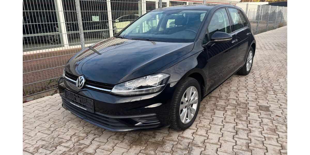 VW Golf 98.820 km 9.990 &euro; Dortmund 44145