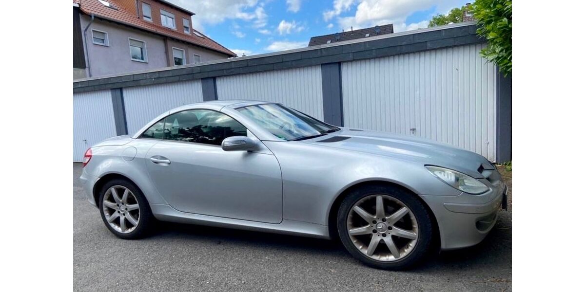 Mercedes-Benz SLK 200 84.500 km 11.400 &euro; Dortmund 44359