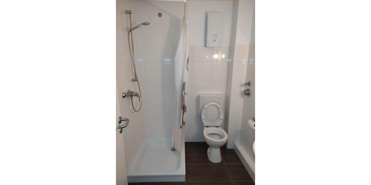 Dachgeschoßwohnung Halver - 1.5 Zimmer, 35 m&sup2;, 250&euro; | Angebot:24678623