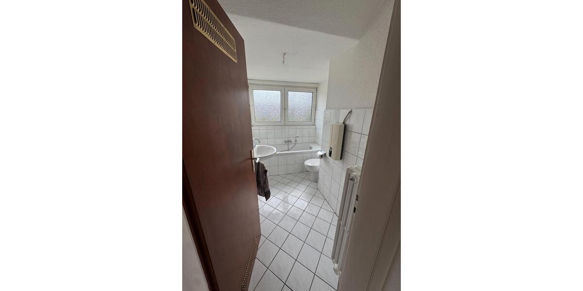 Dachgeschoßwohnung Datteln - 3.5 Zimmer, 68 m&sup2;, 490&euro; | Angebot:27581400