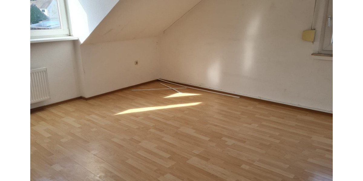 Etagenwohnung Neuenrade - 2 Zimmer, 63 m&sup2;, 59.999&euro; | Angebot:25703438