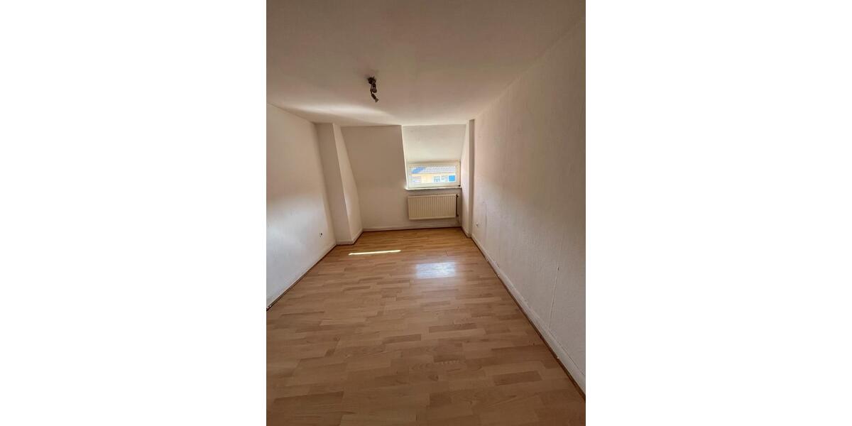 Dachgeschoßwohnung Hagen Hagen-Mitte - 3.5 Zimmer, 85 m&sup2;, 790&euro; | Angebot:26021728