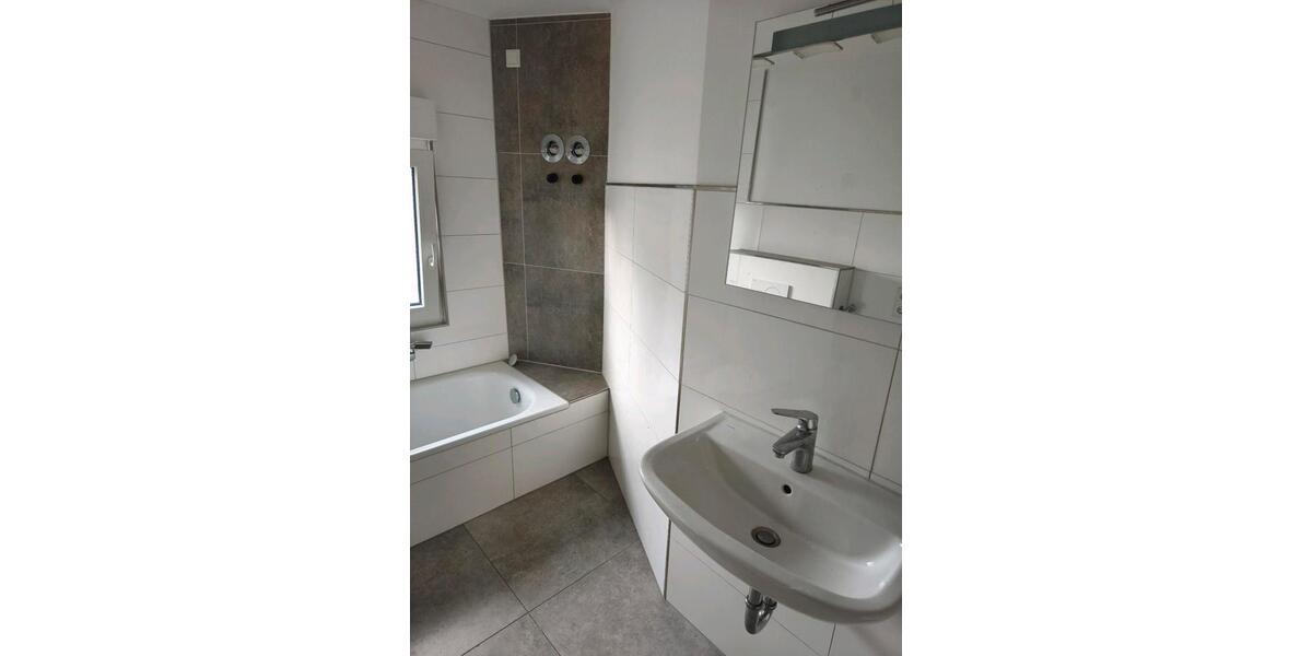 Dachgeschoßwohnung Hamm Berge - 3 Zimmer, 60 m&sup2;, 650&euro; | Angebot:25404186