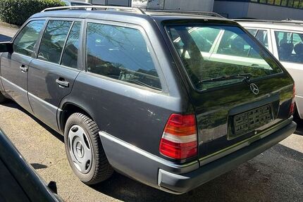 Mercedes-Benz 220 288.000 km 8.800 &euro; Dortmund 44267