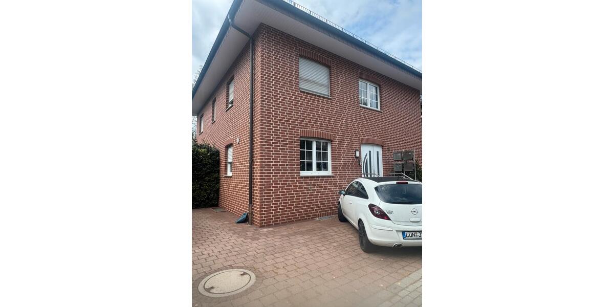 Dachgeschoßwohnung Lünen Alstedde - 3 Zimmer, 78 m&sup2;, 858&euro; | Angebot:27535742