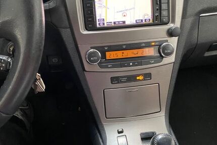 Toyota Avensis 298.000 km 2.890 &euro; Bochum 44879