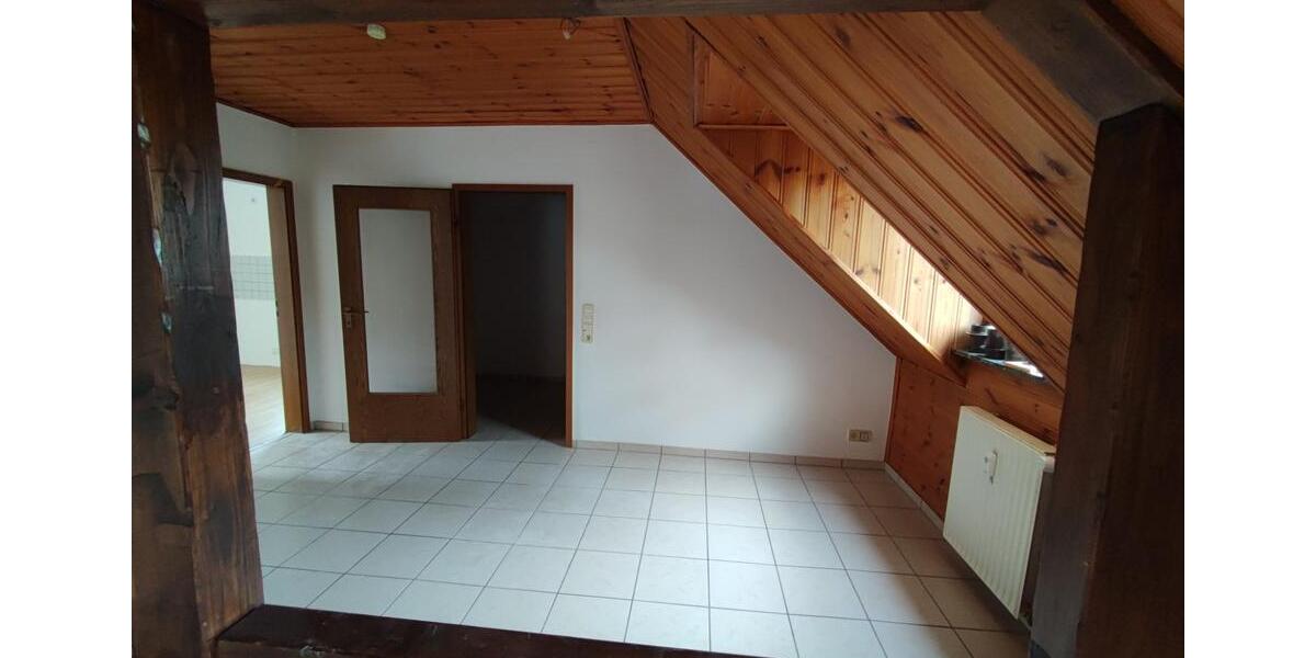 Dachgeschoßwohnung Arnsberg Rusch - 2 Zimmer, 75 m&sup2;, 555&euro; | Angebot:24639451