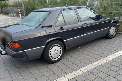 Mercedes-Benz 190 210.000 km 7.999 &euro; Iserlohn 58642
