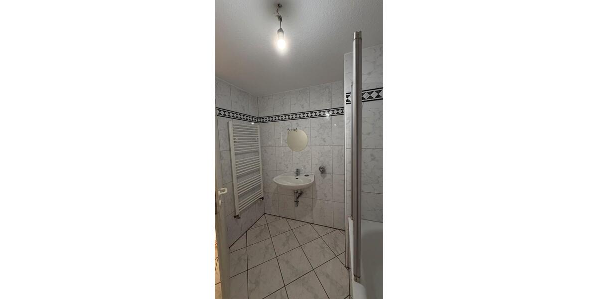 Dachgeschoßwohnung Dortmund Brackel - 3 Zimmer, 65 m&sup2;, 600&euro; | Angebot:26679624