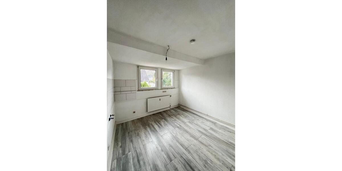 Dachgeschoßwohnung Hagen Hohenlimburg - 2.5 Zimmer, 45 m&sup2;, 390&euro; | Angebot:25987530