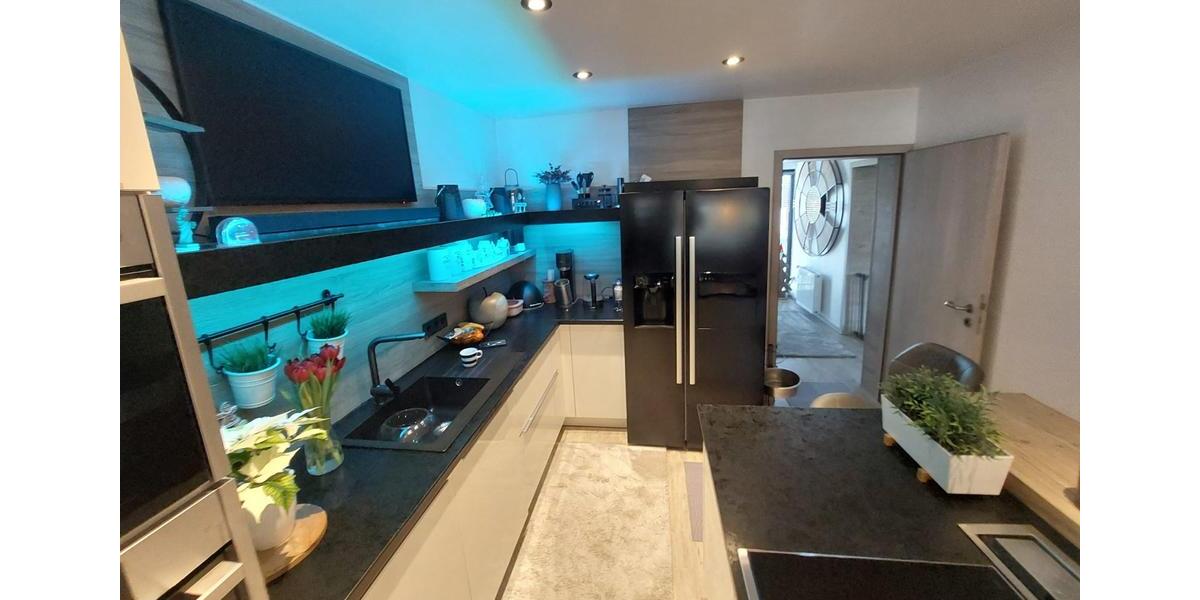 Etagenwohnung Iserlohn Sümmern - 6 Zimmer, 150 m&sup2;, 1.375&euro; | Angebot:25710774