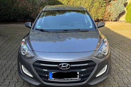 Hyundai i30 324.000 km 4.950 &euro; Herne 44651