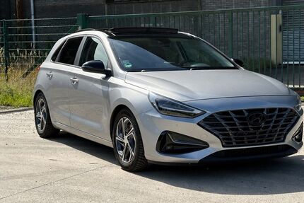 Hyundai i30 98.000 km 17.290 &euro; Hattingen 45529