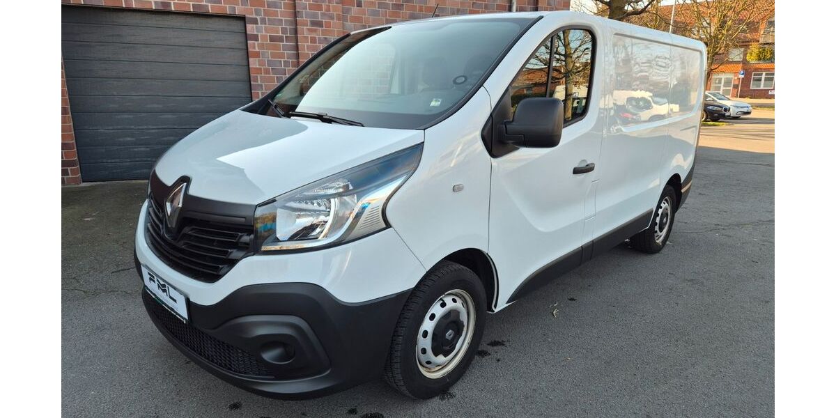 Renault Trafic 102.711 km 8.999 &euro; Selm 59379