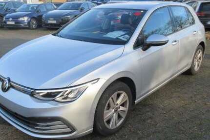 VW Golf Life 1.0 TSI NAVI ALU APS SITZHEIZUNG ACC LED 81.250 km 17.488 &euro; Bergkamen 59192