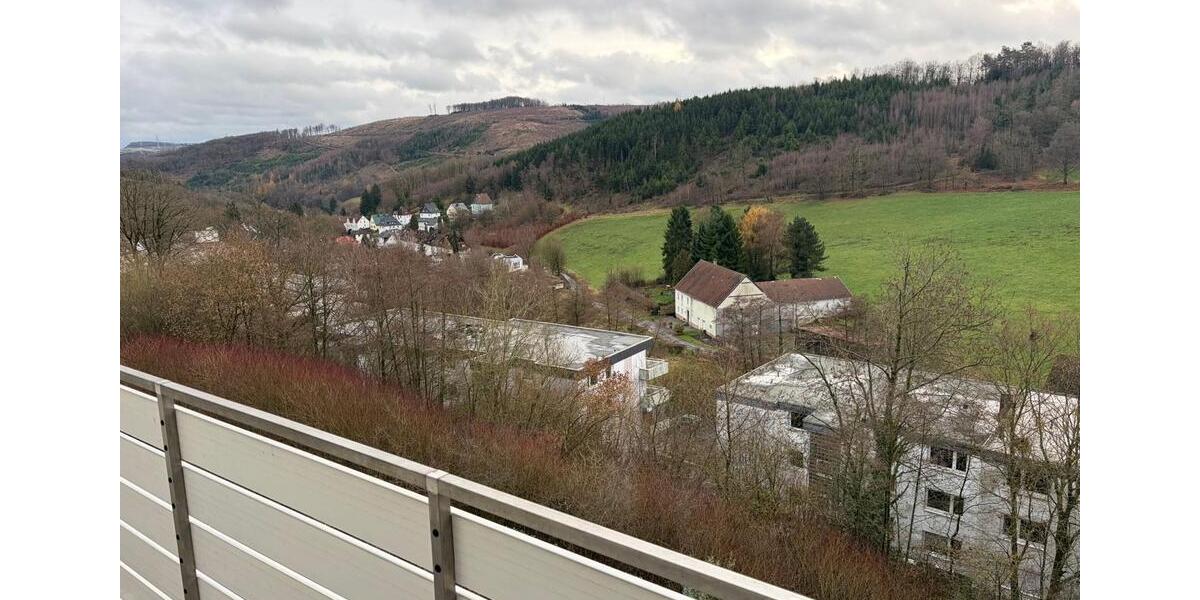 Etagenwohnung Lüdenscheid Augustenthal - 4.5 Zimmer, 106 m&sup2;, 850&euro; | Angebot:25454165