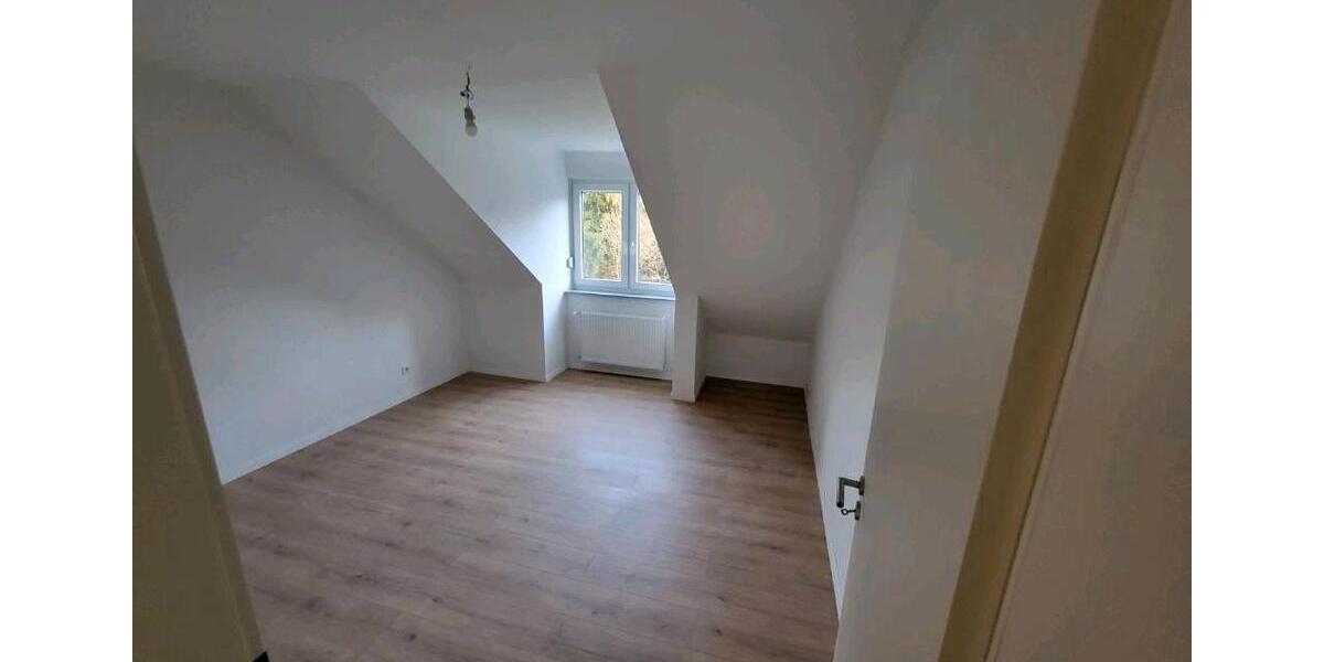 Dachgeschoßwohnung Witten Annen - 2 Zimmer, 55 m&sup2;, 595&euro; | Angebot:25991561