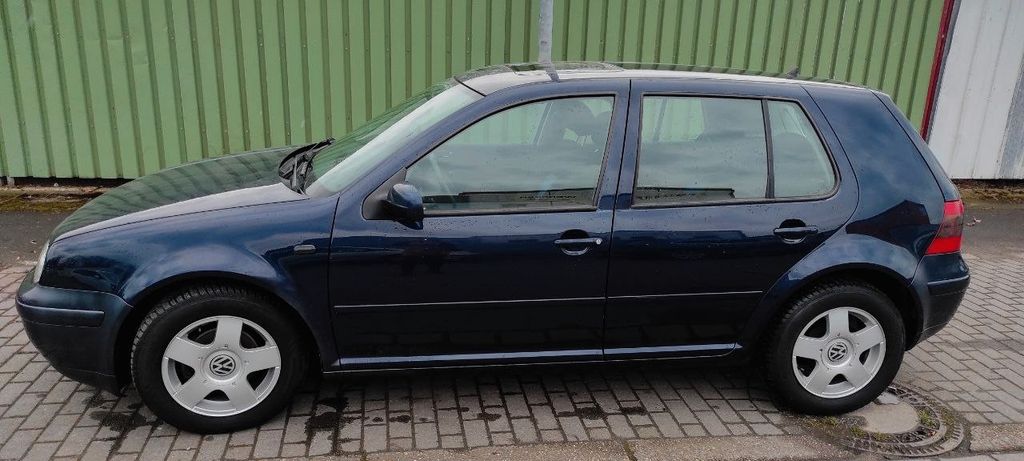 VW Golf 132.640 km 2.900 &euro; Dortmund 44137