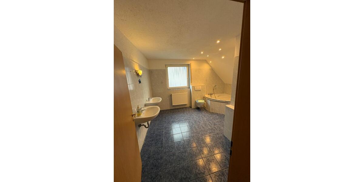 Einfamilienhaus Balve - 4 Zimmer, 120 m&sup2;, 289.000&euro; | Angebot:26537687