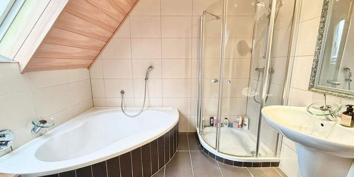 Einfamilienhaus Werne Stockum - 6 Zimmer, 122 m&sup2;, 420.000&euro; | Angebot:25727523