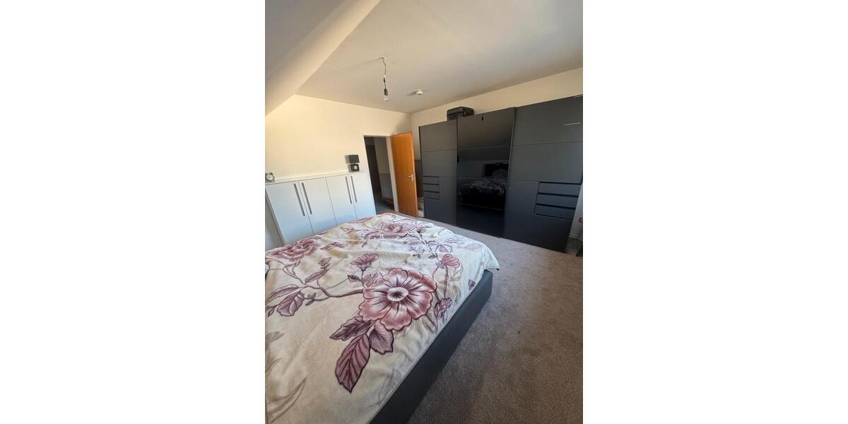 Dachgeschoßwohnung Ennepetal - 2 Zimmer, 78 m&sup2;, 555&euro; | Angebot:25904638