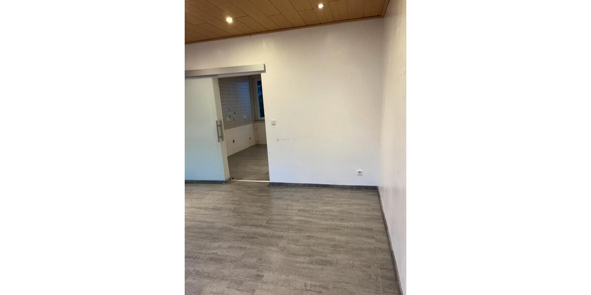 Erdgeschoßwohnung Balve - 3 Zimmer, 85 m&sup2;, 600&euro; | Angebot:25286290