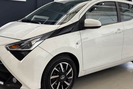 Toyota Aygo (X) 20.000 km 13.999 &euro; Schwerte 58239
