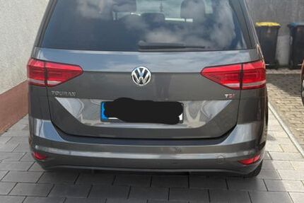 VW Touran 189.900 km 10.400 &euro; Unna 59425