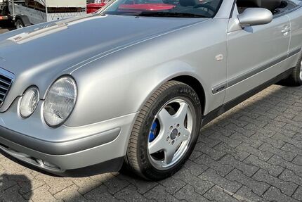 Mercedes-Benz CLK 230 78.000 km 12.880 &euro; Dortmund 44287