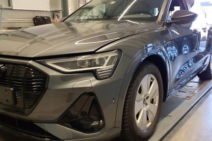 Audi e-tron 47.523 km 41.375 &euro; Hagen 58091