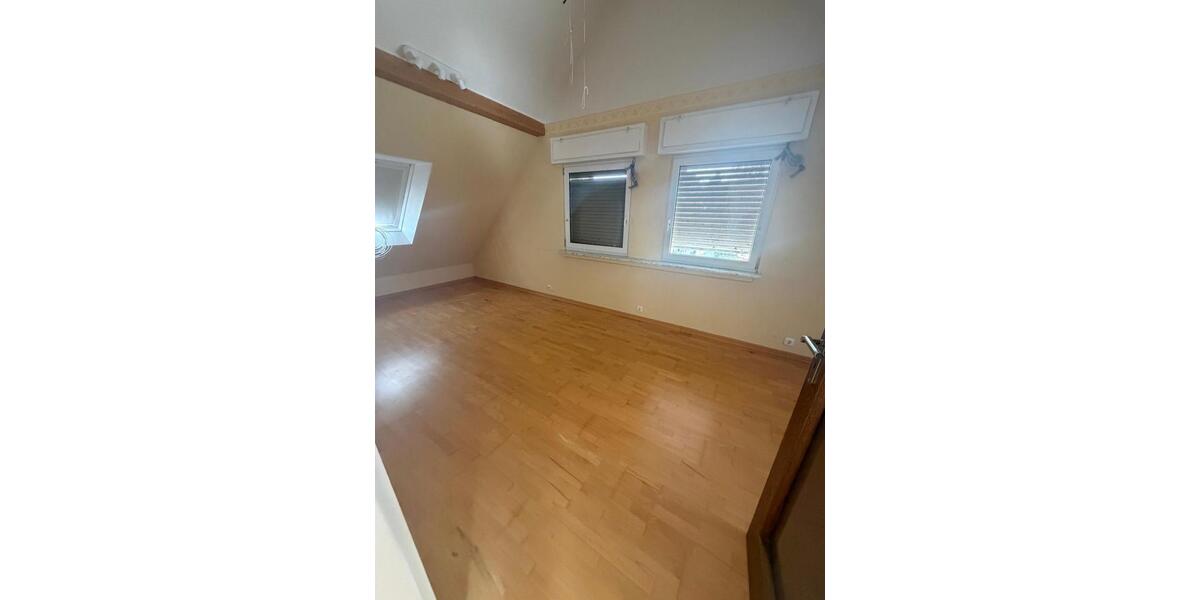 Reihenhaus Menden (Sauerland) Bösperde - 6 Zimmer, 130 m&sup2;, 1.590&euro; | Angebot:26391188