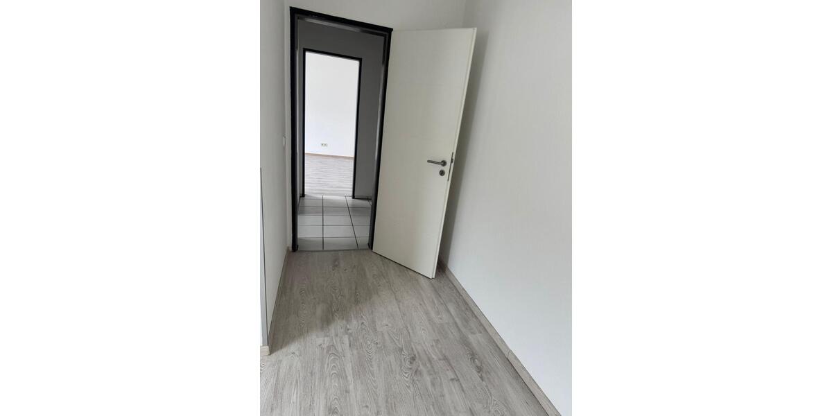 Etagenwohnung Hagen Hohenlimburg - 3 Zimmer, 84 m&sup2;, 850&euro; | Angebot:25875961