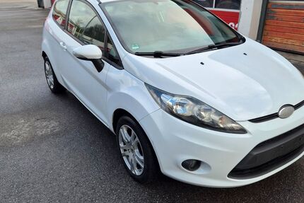 Ford Fiesta 192.666 km 2.220 &euro; Menden 58710