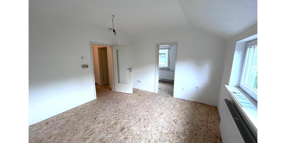 Dachgeschoßwohnung Lünen Alstedde - 3 Zimmer, 36 m&sup2;, 300&euro; | Angebot:26593595