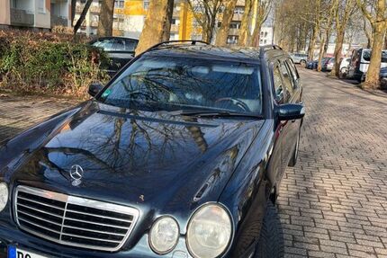 Mercedes-Benz E 220 222.000 km 4.250 &euro; Dortmund 44357