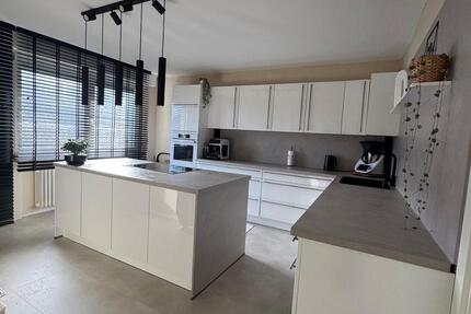 Haus Werdohl - 8 Zimmer, 221 m&sup2;, 349.000&euro; | Angebot:24695271